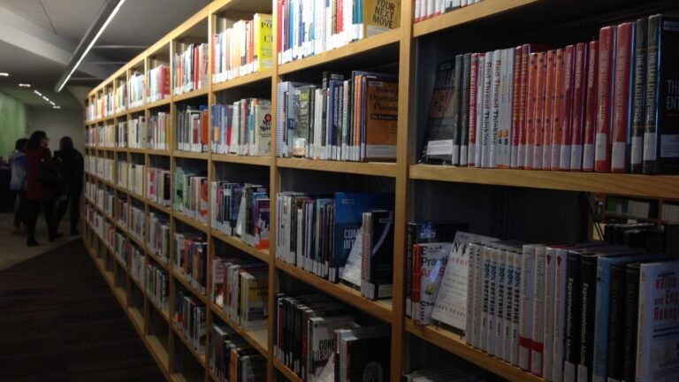 Microsoft Closes Physical Employee Libraries, Shifts to AI-Powered Skilling Hub Amid Subscription Cuts